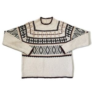 American Eagle Ivory Ski Lodge Sweater